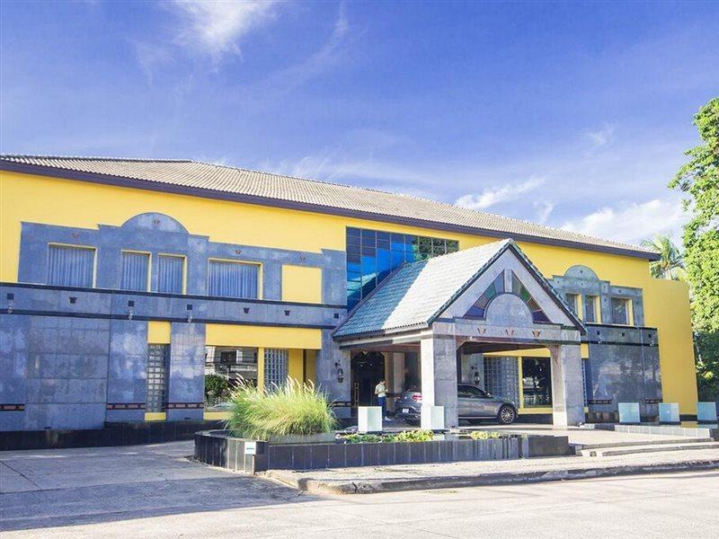 Tohsang Heritage Ubon Ratchathani Hotel Exterior photo